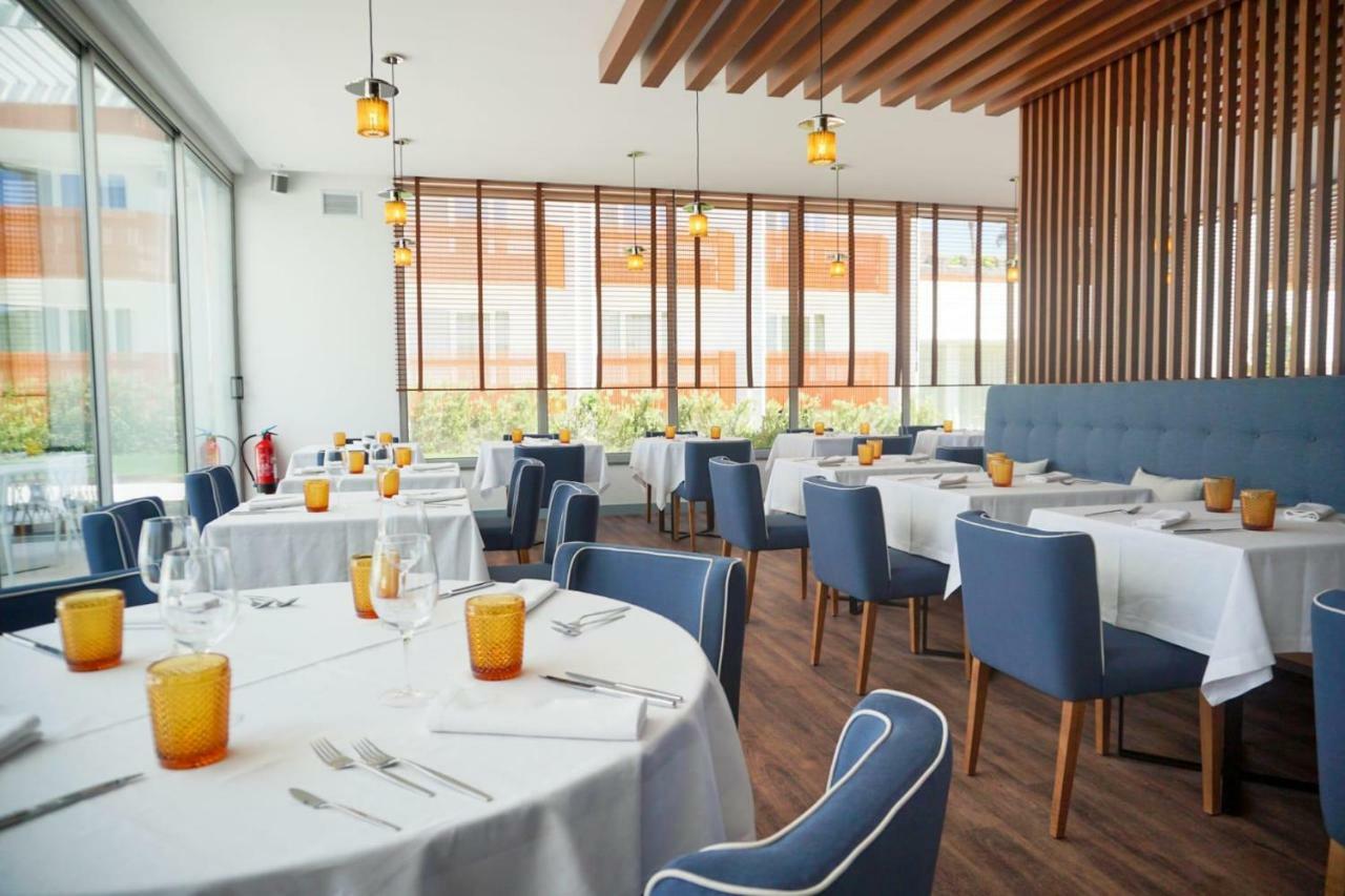 Malibu Foz Hotel - La Maison Younan Figueira da Foz Bagian luar foto Restaurant