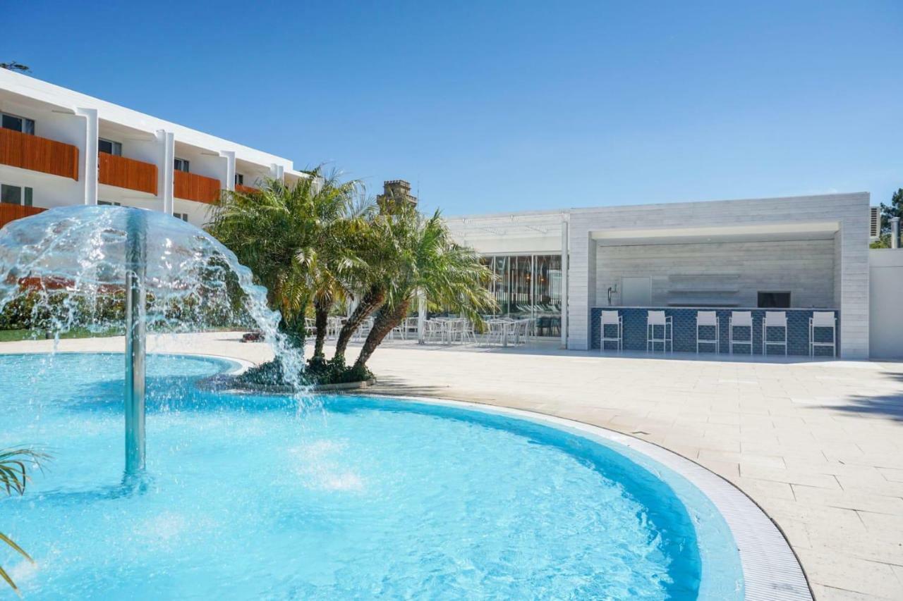 Malibu Foz Hotel - La Maison Younan Figueira da Foz Bagian luar foto